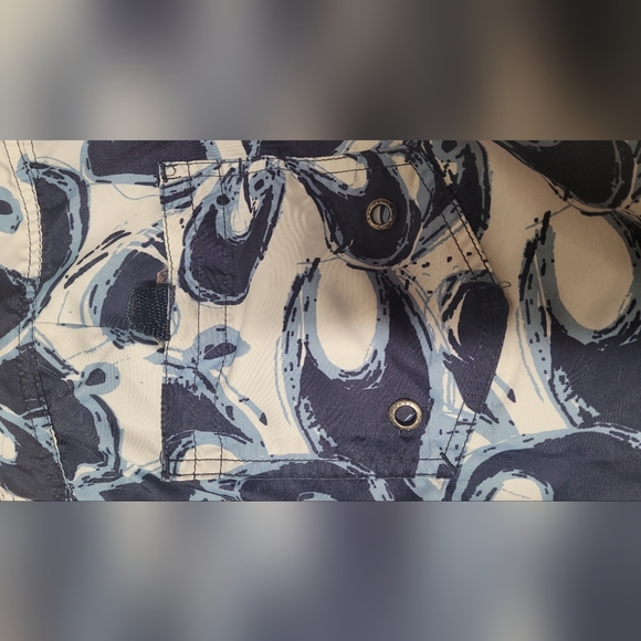 Mens swim trunks- Old Navy- Size Large - Picture 6 of 8